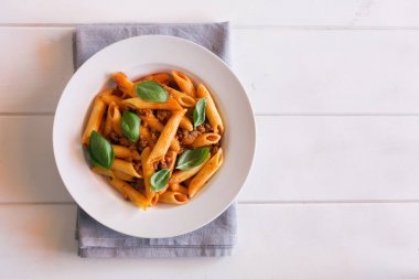 Bolognese soslu İtalyan Penne makarna
