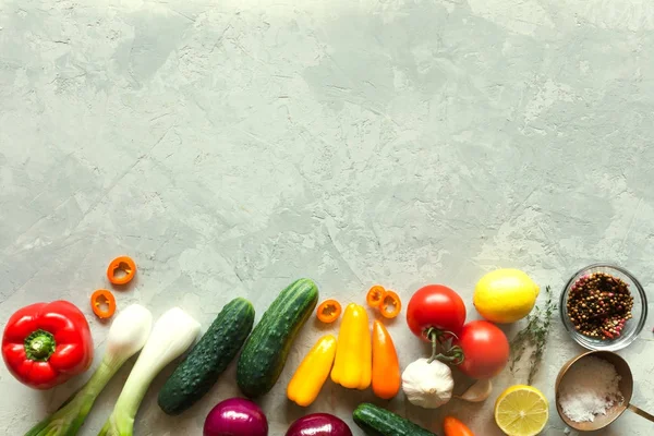 Organic food background. Vegetables on the table — Stock Photo, Image