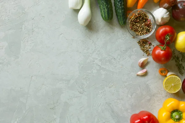 Fundo alimentar orgânico. Legumes na mesa — Fotografia de Stock