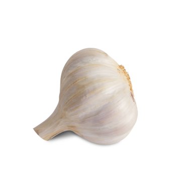 Beyaz arka planda taze sarımsak izole edilmiş.