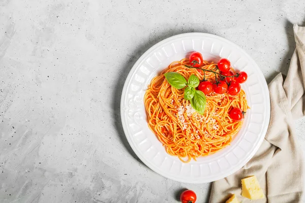 Pasta Tomato Sauce Cherry Tomatoes Basil White Background Copy Space — Stock Photo, Image