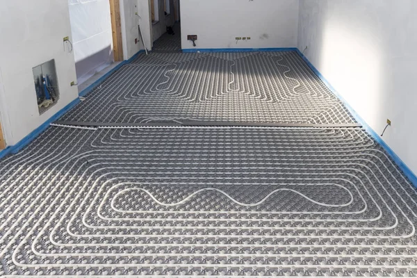 System floor radiant with polyethylene pipes — Stock Photo, Image