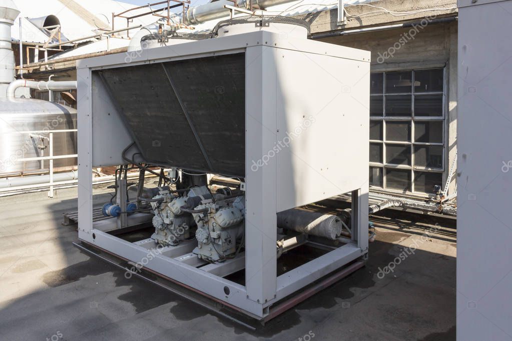 refrigerating unit for realization chilled water in an industry
