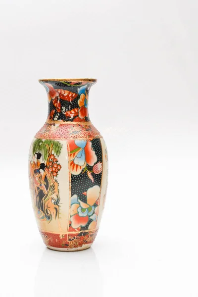 Chinese vase on white background — Stock fotografie