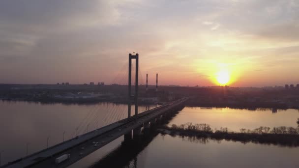 Automobile and railroad bridge in Kiev, the capital of Ukraine — Stock Video