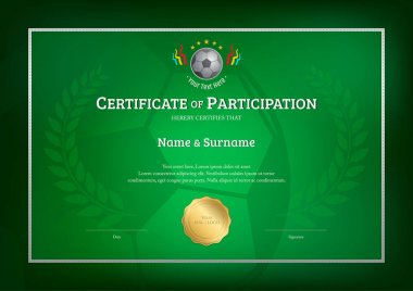 Sertifika şablonunda futbol spor tema yeşil renkli kenarlık çerçevesi, Diploma tasarım ile
