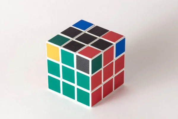 Cubo Rubik Sobre Fondo Blanco Secuencia Solución Etapa Siete — Foto de Stock