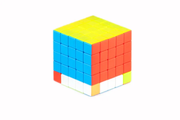 Cubo Rubik Cinco Sobre Cinco Fondo Blanco Secuencia Solución Etapa — Foto de Stock