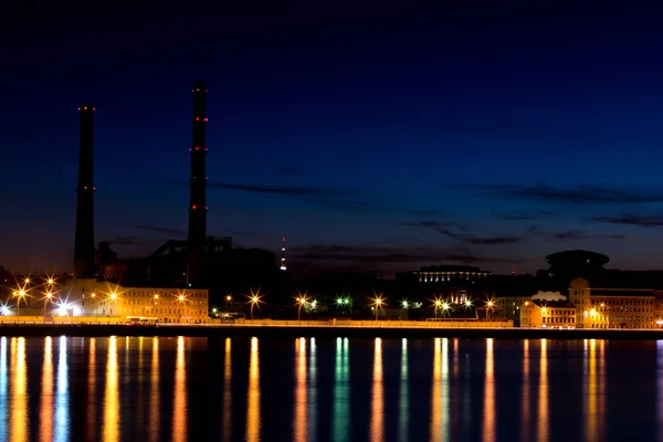 Вечерняя Тепловая Электростанция Набережной Невы Санкт Петербурге — стоковое фото