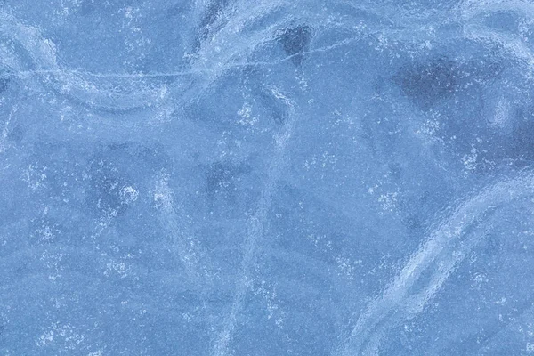 冬の霜の中での水溜り又はプールの氷の質感又は背景のマクロ又はクローズアップショット — ストック写真