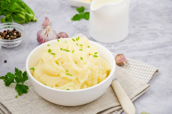 Mashed Potatoes Butter Milk Garlic Green Onions Bowl Gray Background — Stock Photo, Image