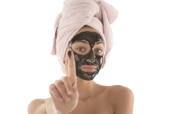 Mooi Meisje Met Zwarte Cosmetische Gezichtsmasker Beauty Concept Geïsoleerd Witte — Stockfoto