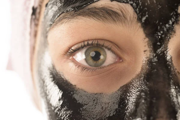 Hermosa Chica Con Máscara Cosmética Facial Negro Concepto Belleza Aislado — Foto de Stock