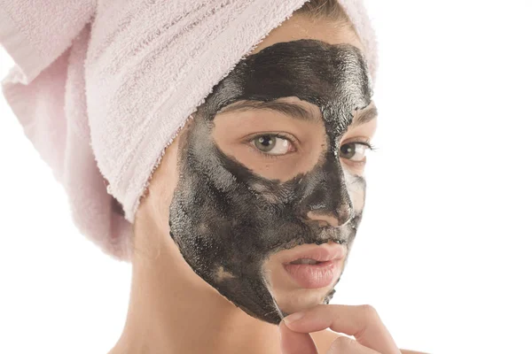 Černá Maska Krásná Dívka Nahrnou Černou Masku Koncept Krásy — Stock fotografie