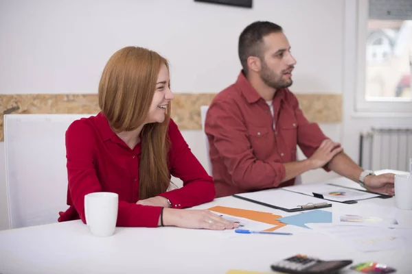 Colegas Trabajando Juntos Oficina Concepto Empresarial — Foto de Stock