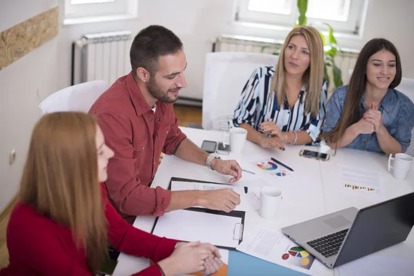 Colegas Trabajando Juntos Oficina Concepto Empresarial — Foto de Stock