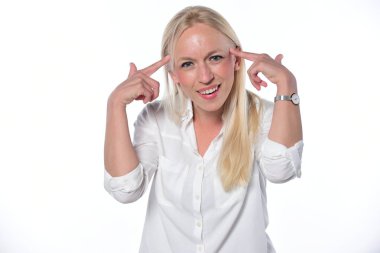 Deli kavramı vardır. güzel sarışın kadın el delilik. izole