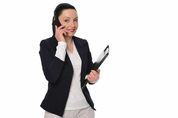 Mooie Zakenvrouw Met Klembord Praten Mobiele Telefoon Geïsoleerd Witte Achtergrond — Stockfoto