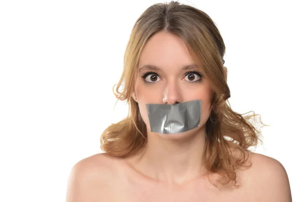 Junge Frau Mit Klebeband Über Dem Mund Isoliert Auf Weiß — Stockfoto
