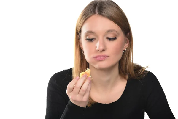 Retrato Uma Bela Menina Comendo Hambúrguer Fundo Branco — Fotografia de Stock