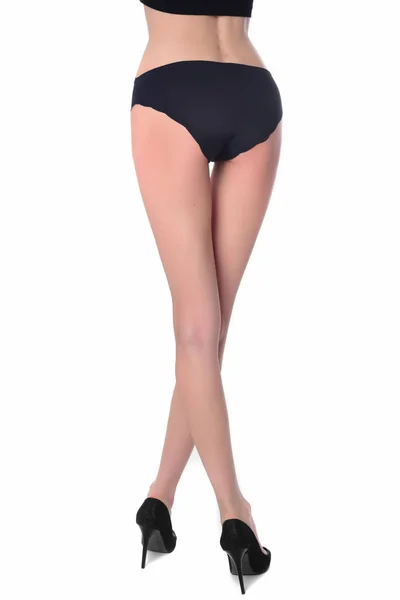 Nce Kadın Bacaklar Yüksek Topuklu Giyiyor Güzellik Kavramı Beyaz Arka — Stok fotoğraf
