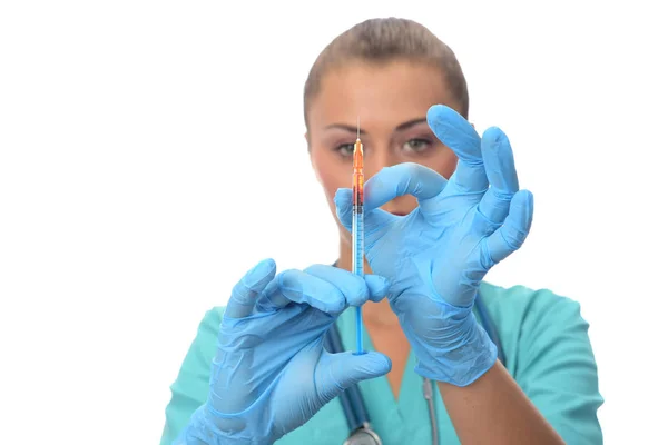 Médico Fêmea Segurando Seringa Insulina Isolado Fundo Branco — Fotografia de Stock