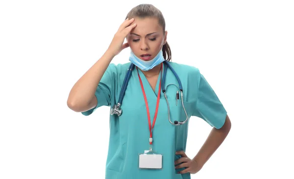 Beyaz Arka Plan Üzerinde Izole Yorgun Üzgün Kadın Doktor — Stok fotoğraf