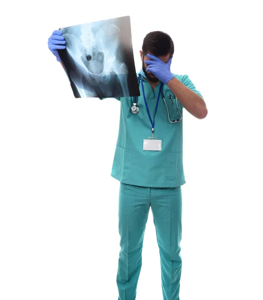 Radiólogo Masculino Revisando Radiografía Hueso Coxofemoral Aislado Sobre Fondo Blanco —  Fotos de Stock