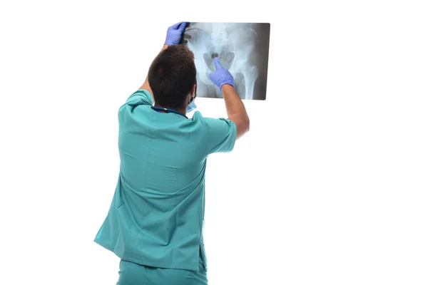 Radiólogo Masculino Revisando Radiografía Hueso Coxofemoral Aislado Sobre Fondo Blanco — Foto de Stock