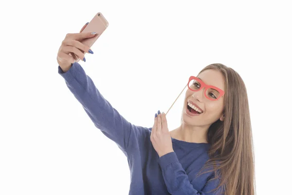 Piękna Dziewczyna Biorąc Selfie Okulary Papier — Zdjęcie stockowe