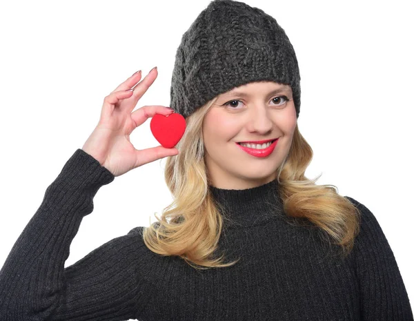 Jovem Feliz Posando Com Coração Pequeno — Fotografia de Stock