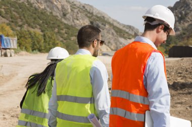 Şantiye mühendisleri. İnşaat kavramı