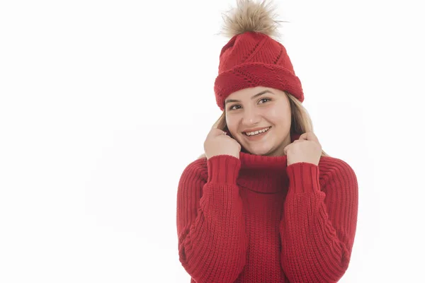 Menina Sorridente Bonita Suéter Vermelho Quente Chapéu Vermelho — Fotografia de Stock