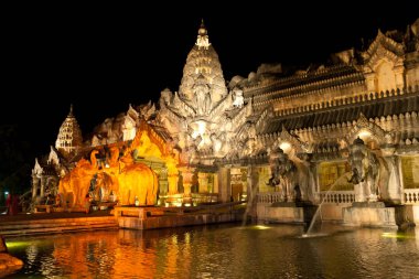 Phuket Fantasea Park ana Sarayı