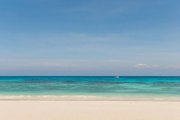 Playa de arena blanca — Foto de Stock