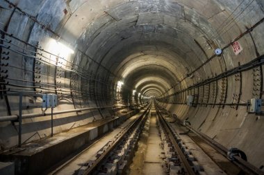 Büyükşehir tünel inşaat altında