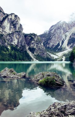 Dolomit Alp dağ gölü