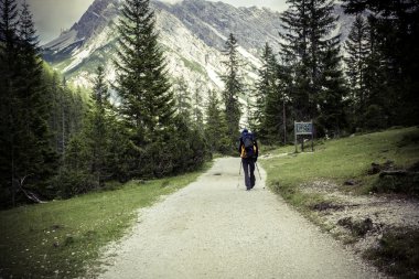 Dolomit Alp dağ gölü