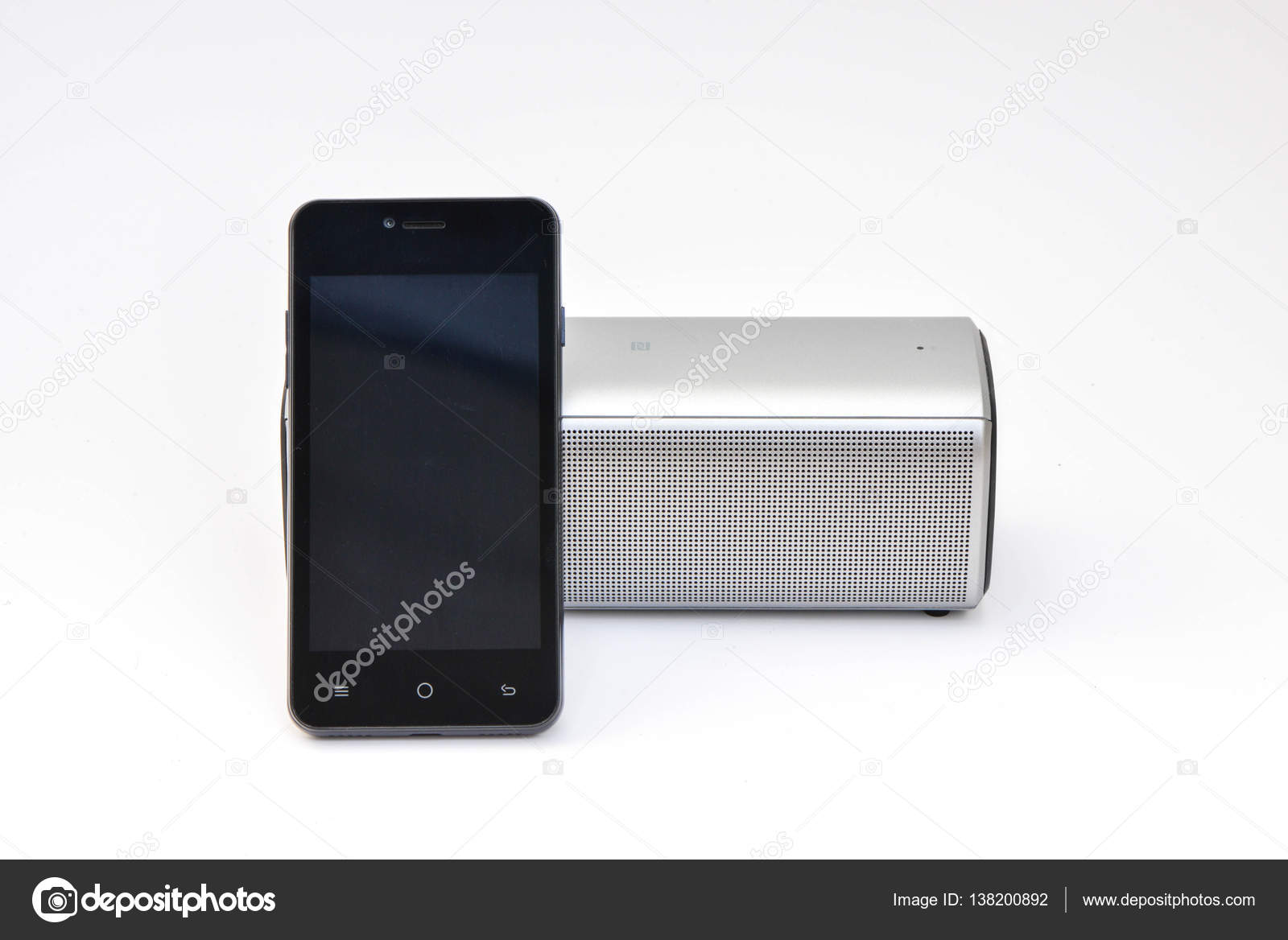 mobile connected speaker