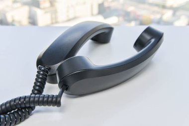 Telefon cep telefonu hattı sarmal - konferans araması kavramı