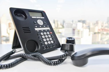 Telefon cep telefonu hattı sarmal - konferans araması kavramı