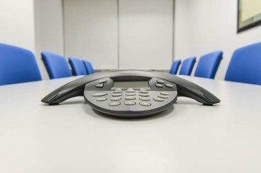 IP konferans telefon toplantı salonu
