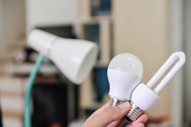 LED ampul - lamba ile kullanmak için seçim Ampul ampul Led Ampul ampul seçme için kavram enerji tasarrufu lambası yüklemek için değiştirme