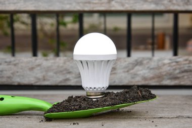 LED ampul aydınlatma ile