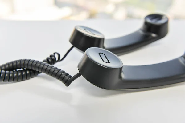 Telefoon handset lijn spiraal - Conference call concept — Stockfoto