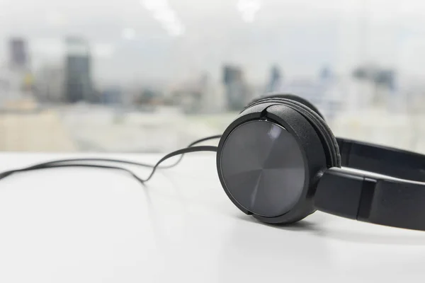 Fones de ouvido Black Over Ear - Fechar — Fotografia de Stock