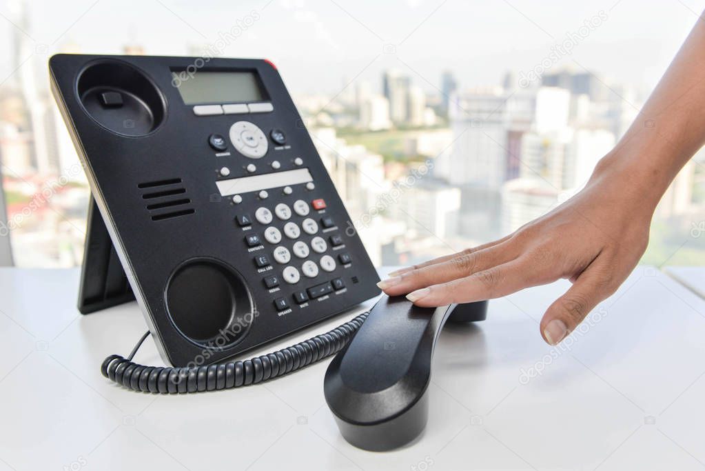 IP Phone - Hang up the phone call