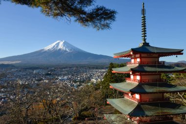 Chureito pagoda ve mount Fuji