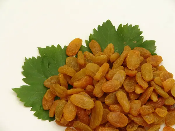 Kuru üzüm, aperatif, çekirdeksiz kuru üzüm, tatlı, lezzetli, beyaz