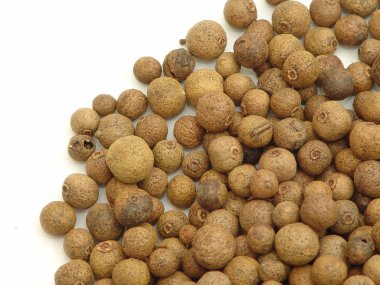 Jamaika biber, yenibahar, izole